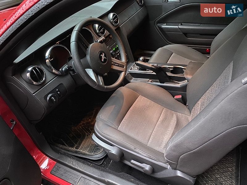 Купе Ford Mustang 2008 в Кропивницькому