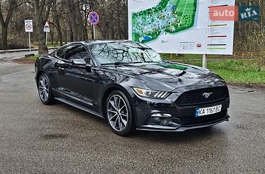 Купе Ford Mustang 2015 в Києві