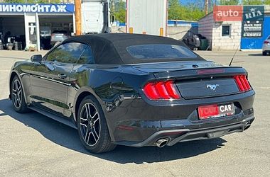 Кабриолет Ford Mustang 2019 в Киеве