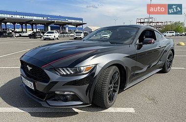 Купе Ford Mustang 2015 в Києві