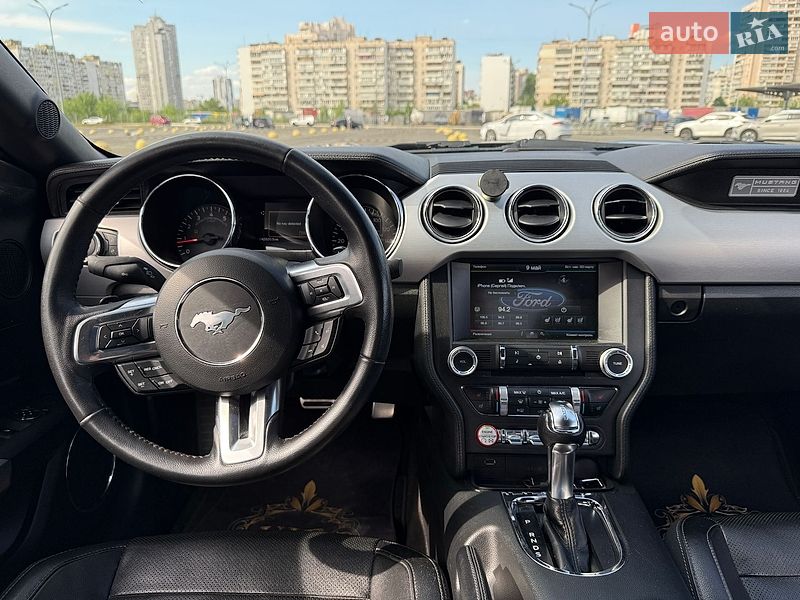 Купе Ford Mustang 2015 в Киеве