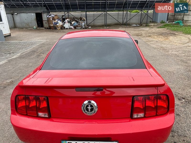 Купе Ford Mustang 2008 в Кропивницком