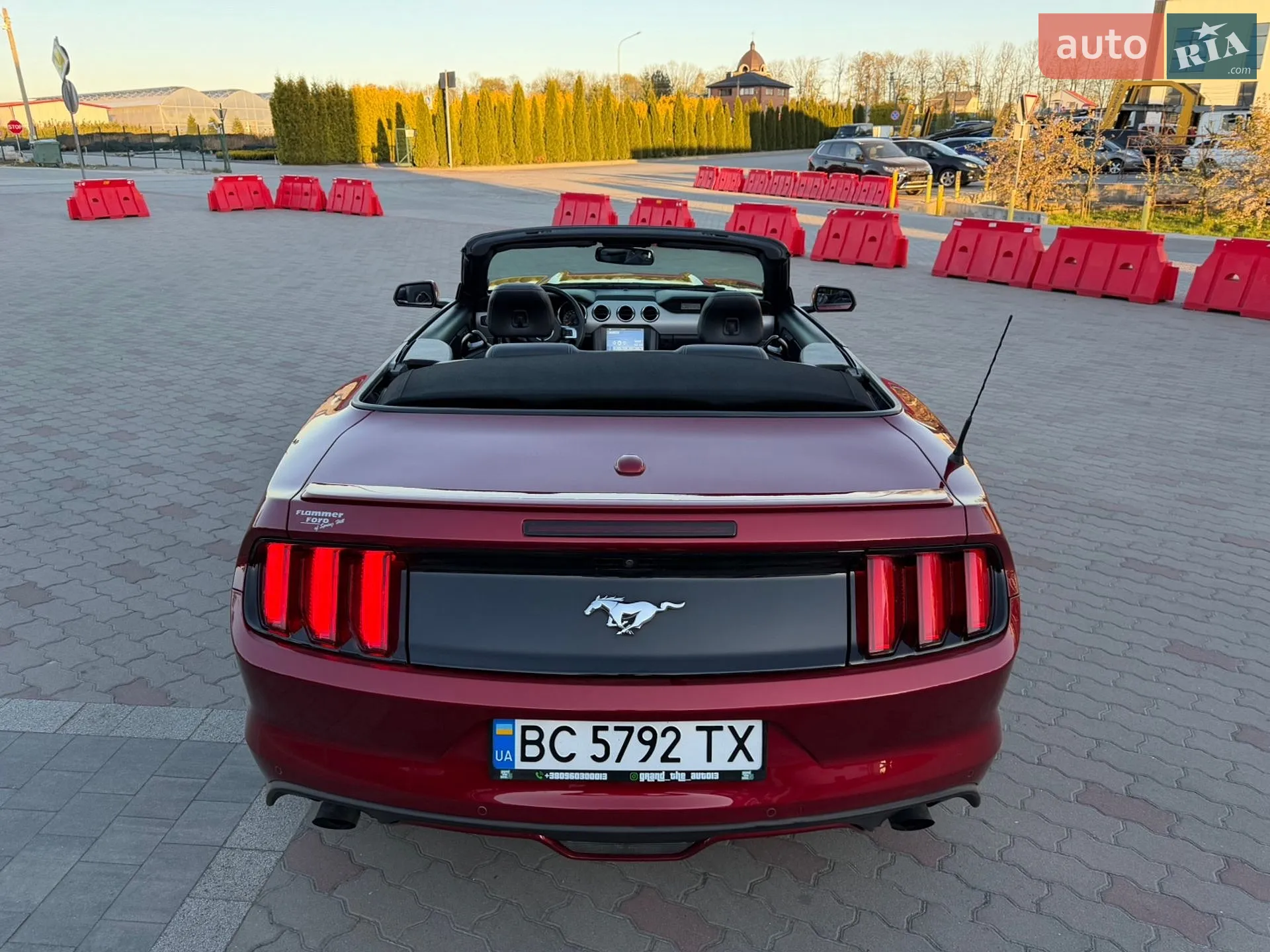 2016 Ford Mustang - мініатюра 23