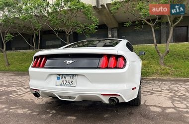 Купе Ford Mustang 2015 в Сумах