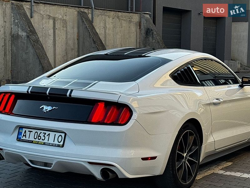 Купе Ford Mustang 2015 в Ивано-Франковске