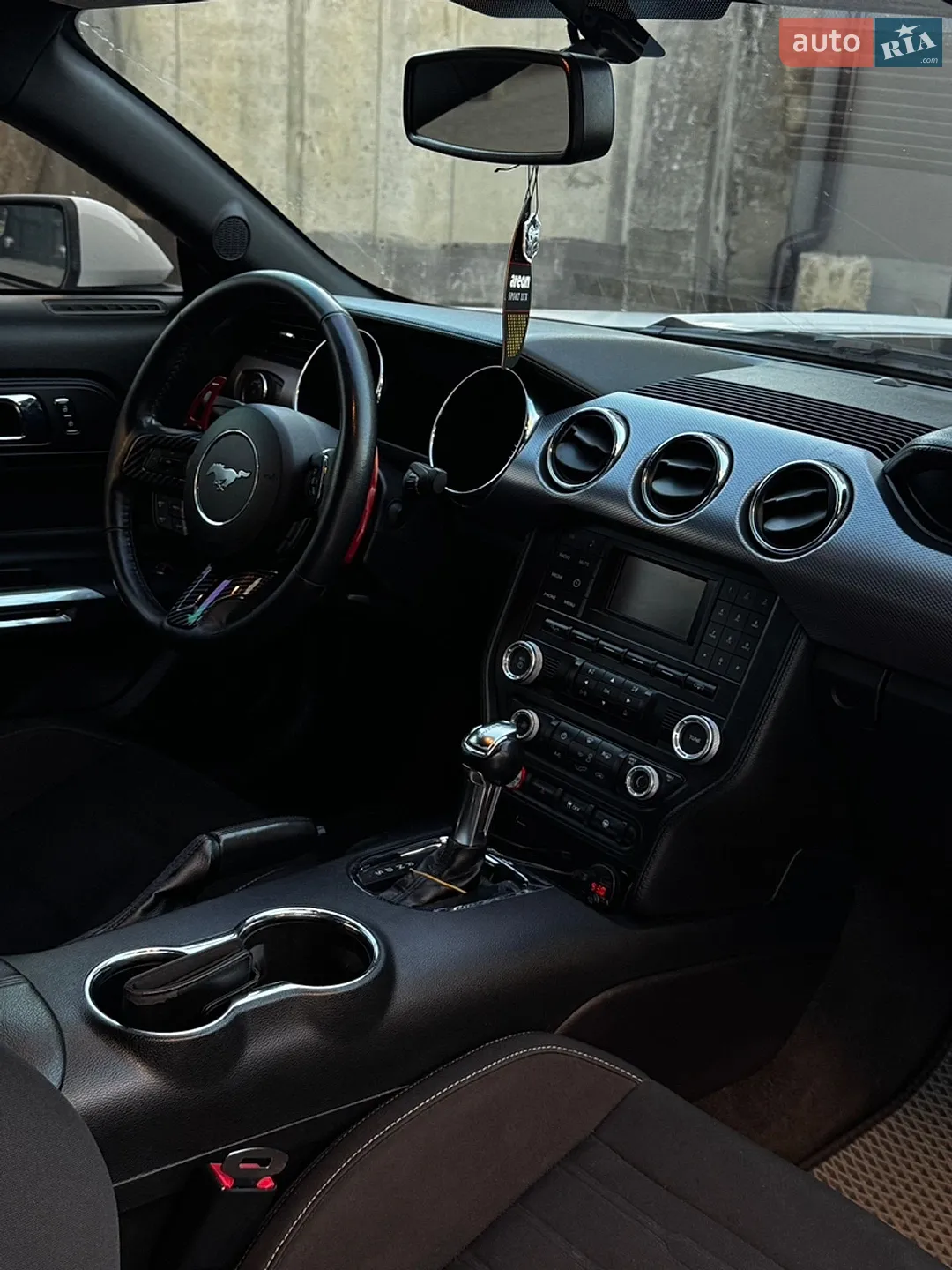 2015 Ford Mustang - мініатюра 14