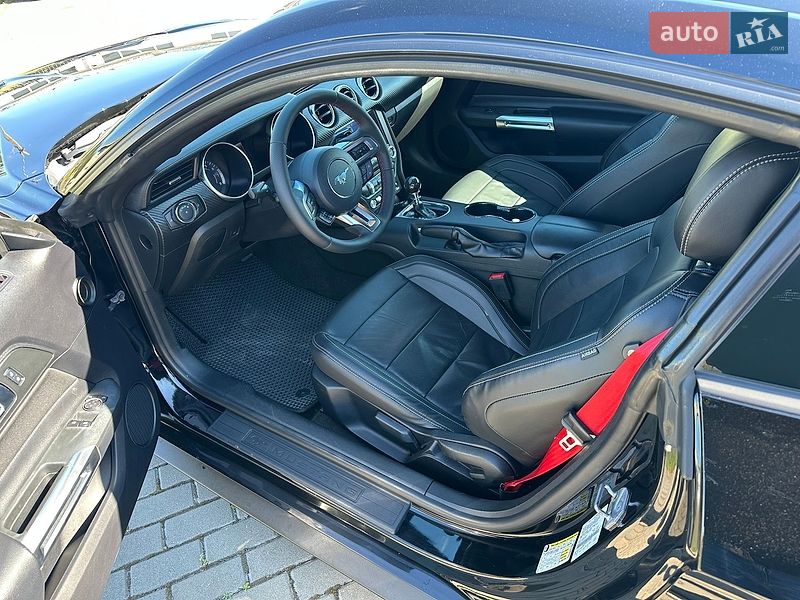 Купе Ford Mustang 2018 в Києві