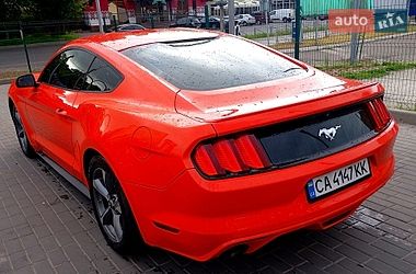Купе Ford Mustang 2015 в Черкассах