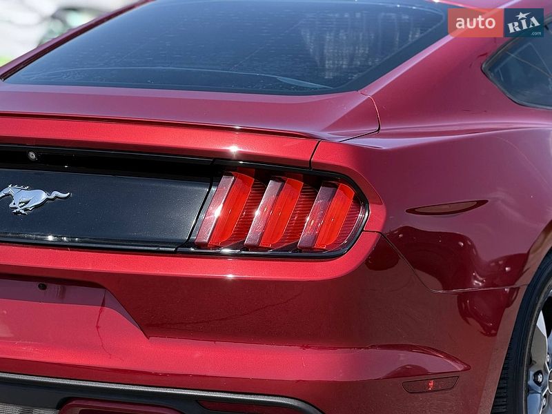 Купе Ford Mustang 2016 в Кривом Роге