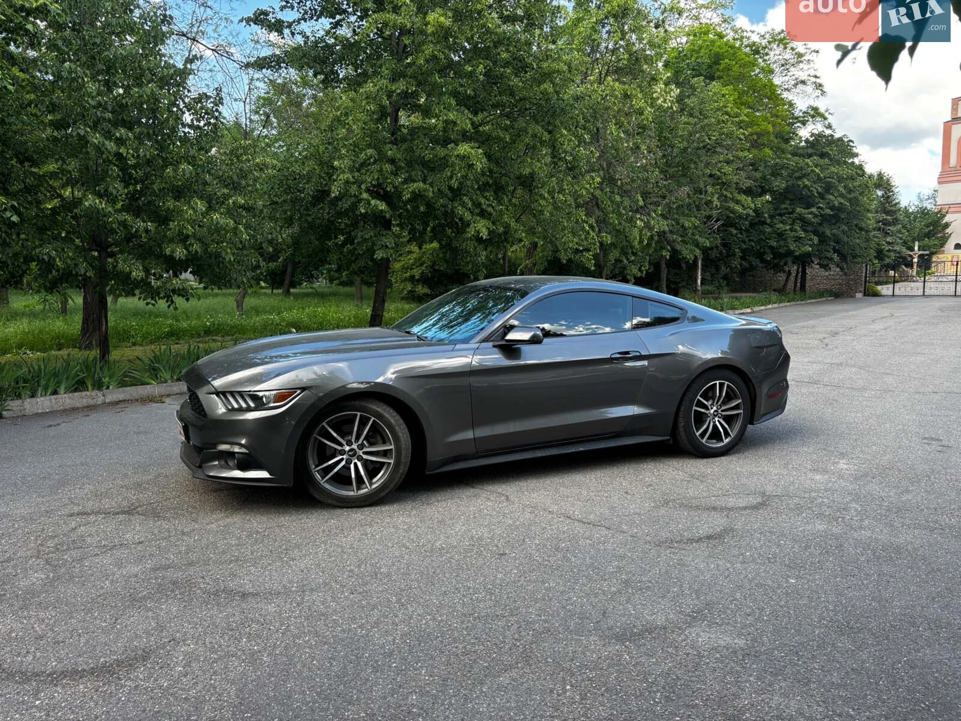 2014 Ford Mustang - мініатюра 2