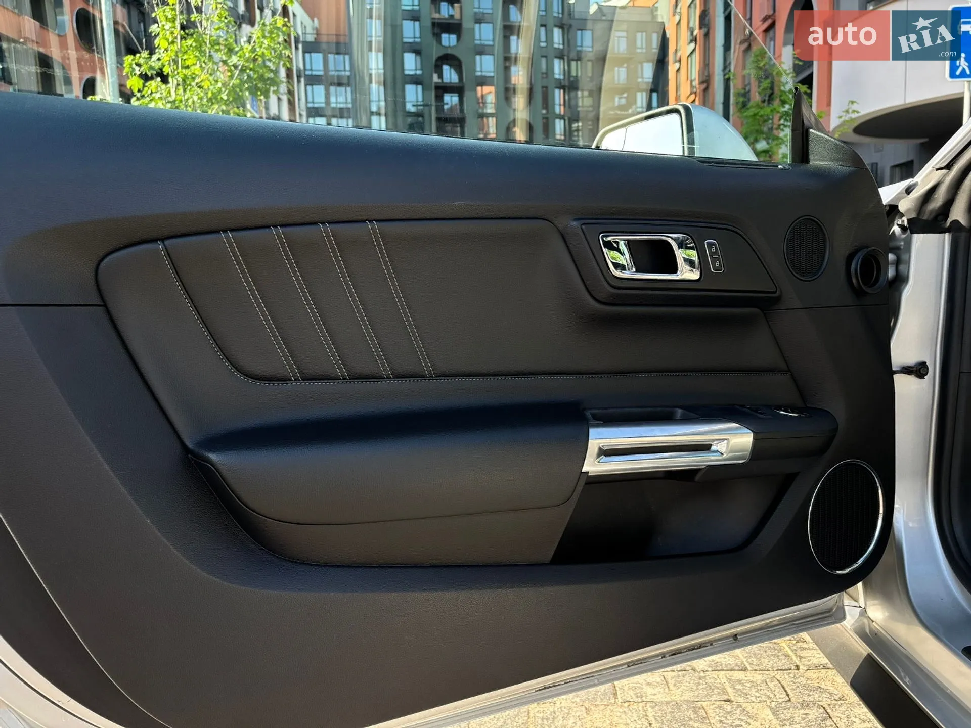 2014 Ford Mustang - мініатюра 12