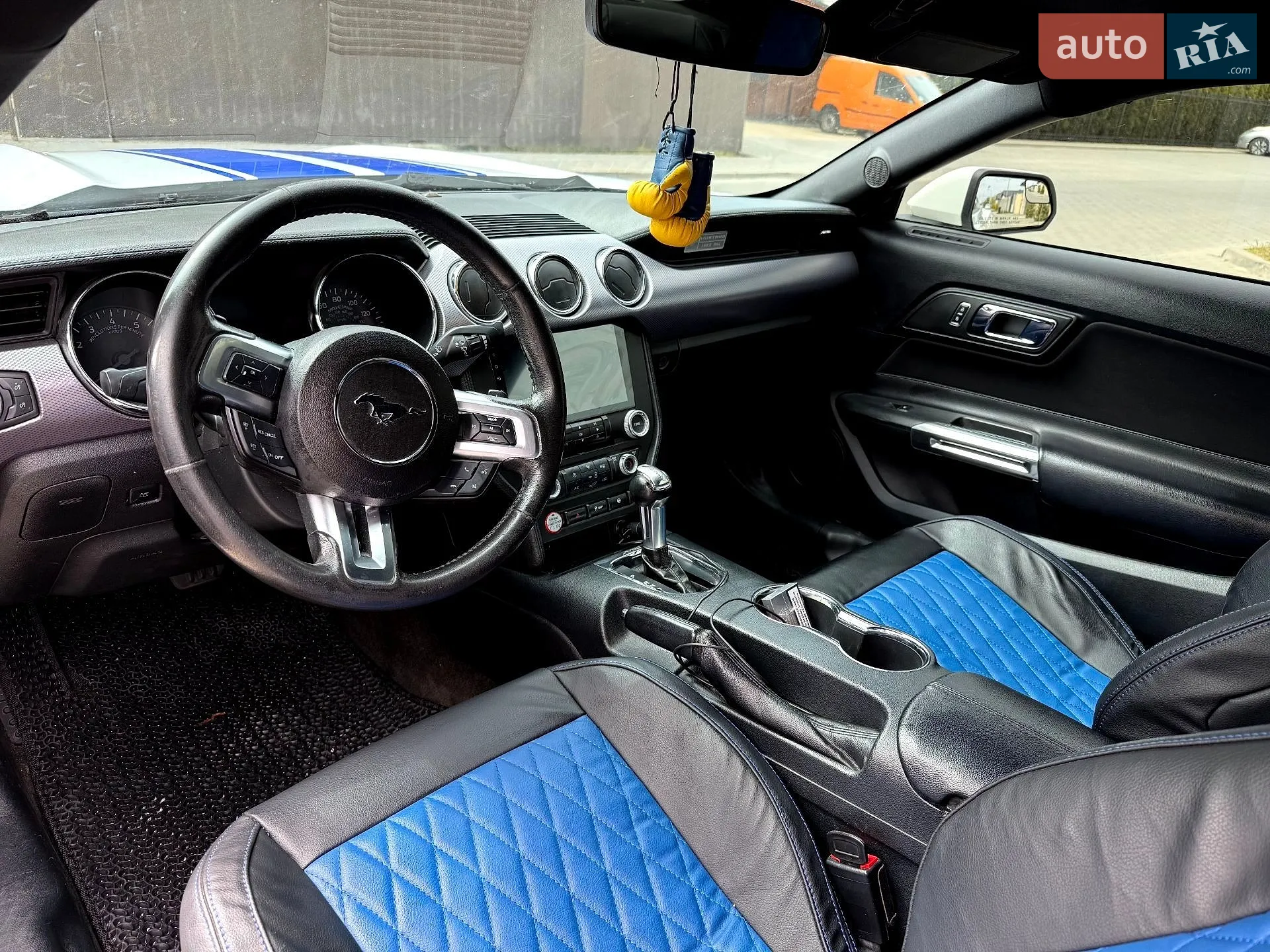 2017 Ford Mustang - мініатюра 11