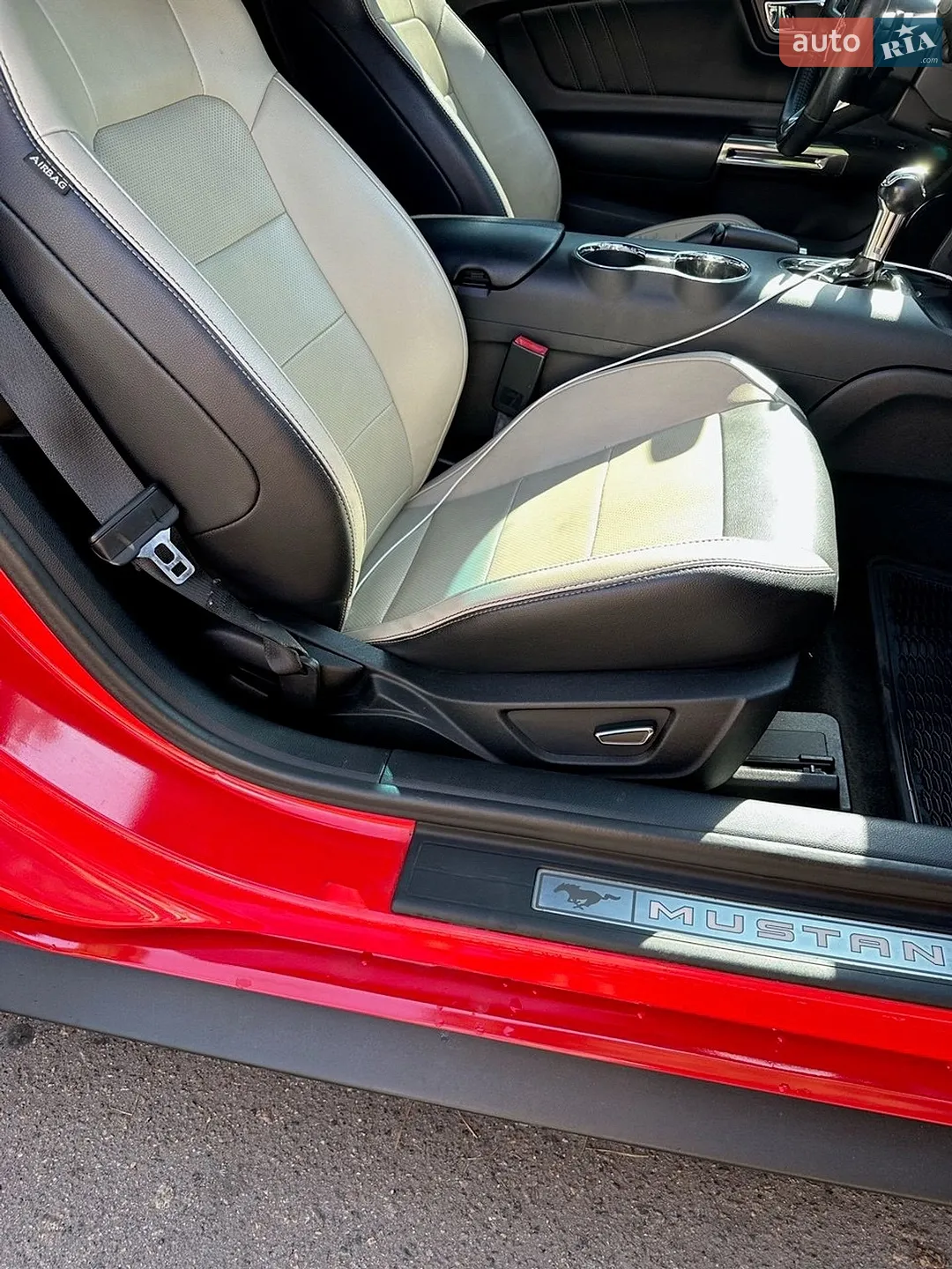 2016 Ford Mustang - мініатюра 20