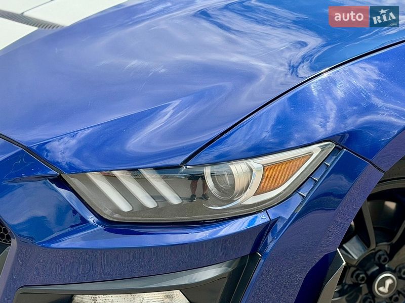 Ford Mustang, фото з оголошення