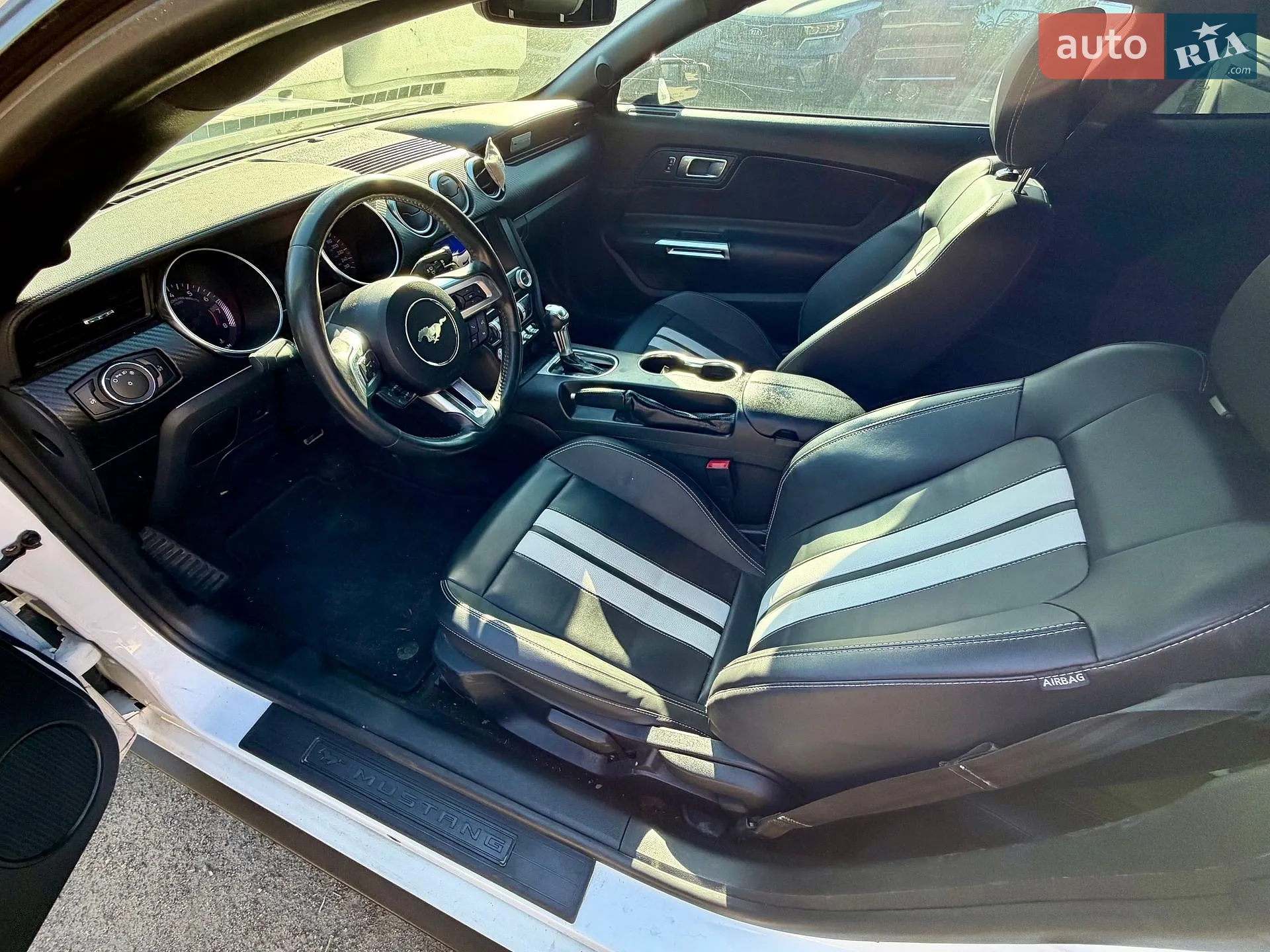 2018 Ford Mustang - мініатюра 16