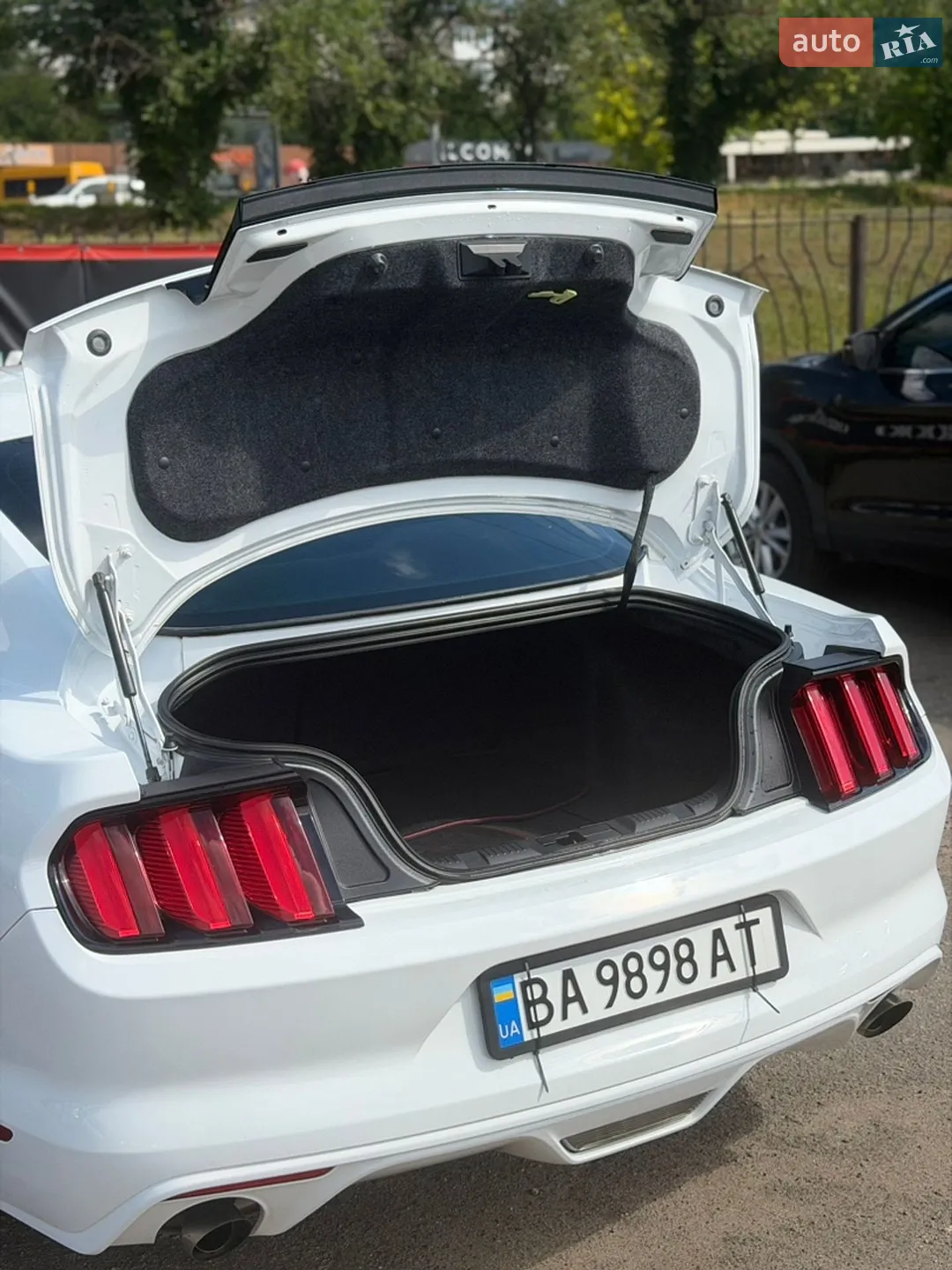 2016 Ford Mustang - мініатюра 11