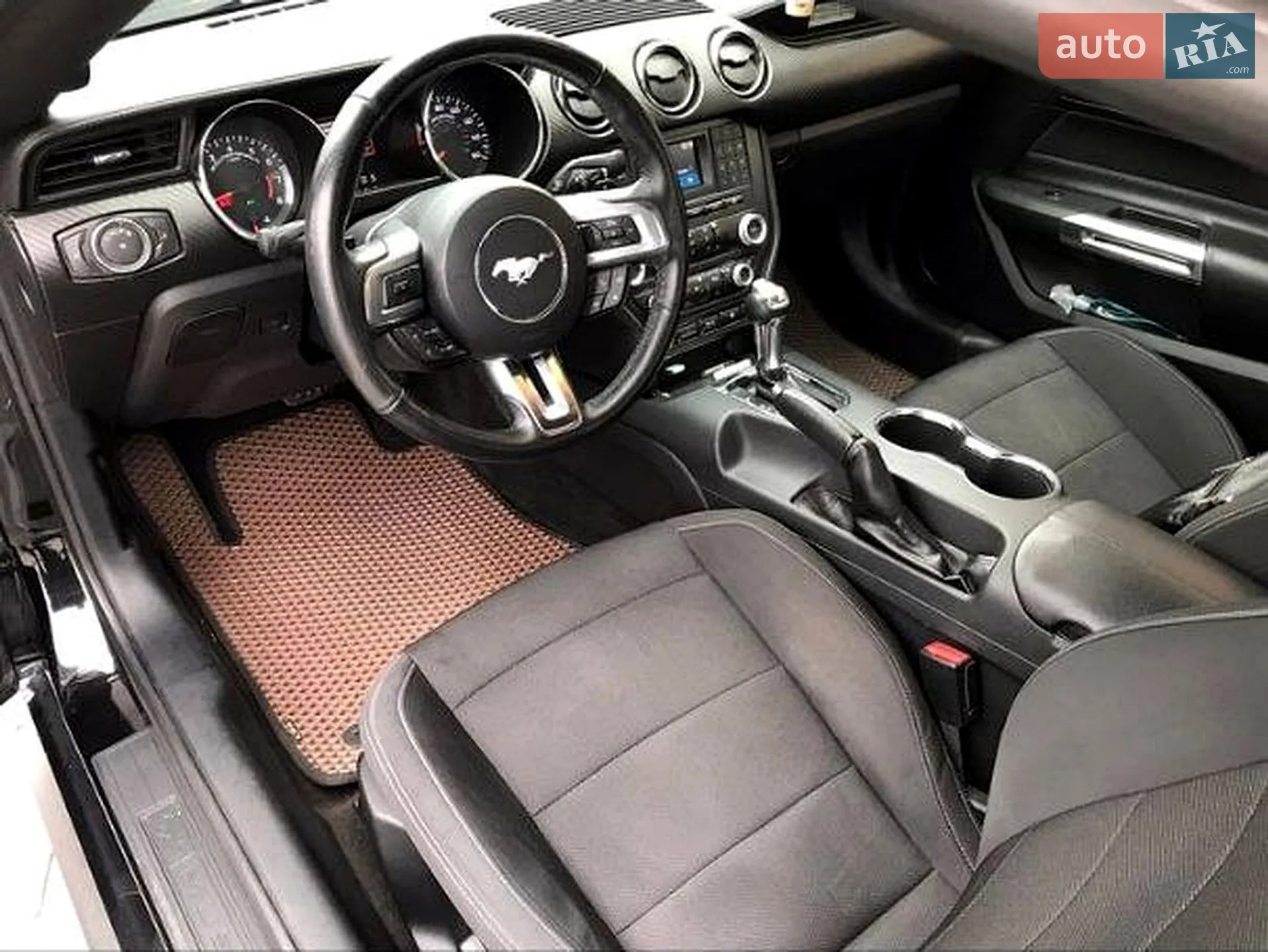 2015 Ford Mustang - мініатюра 9