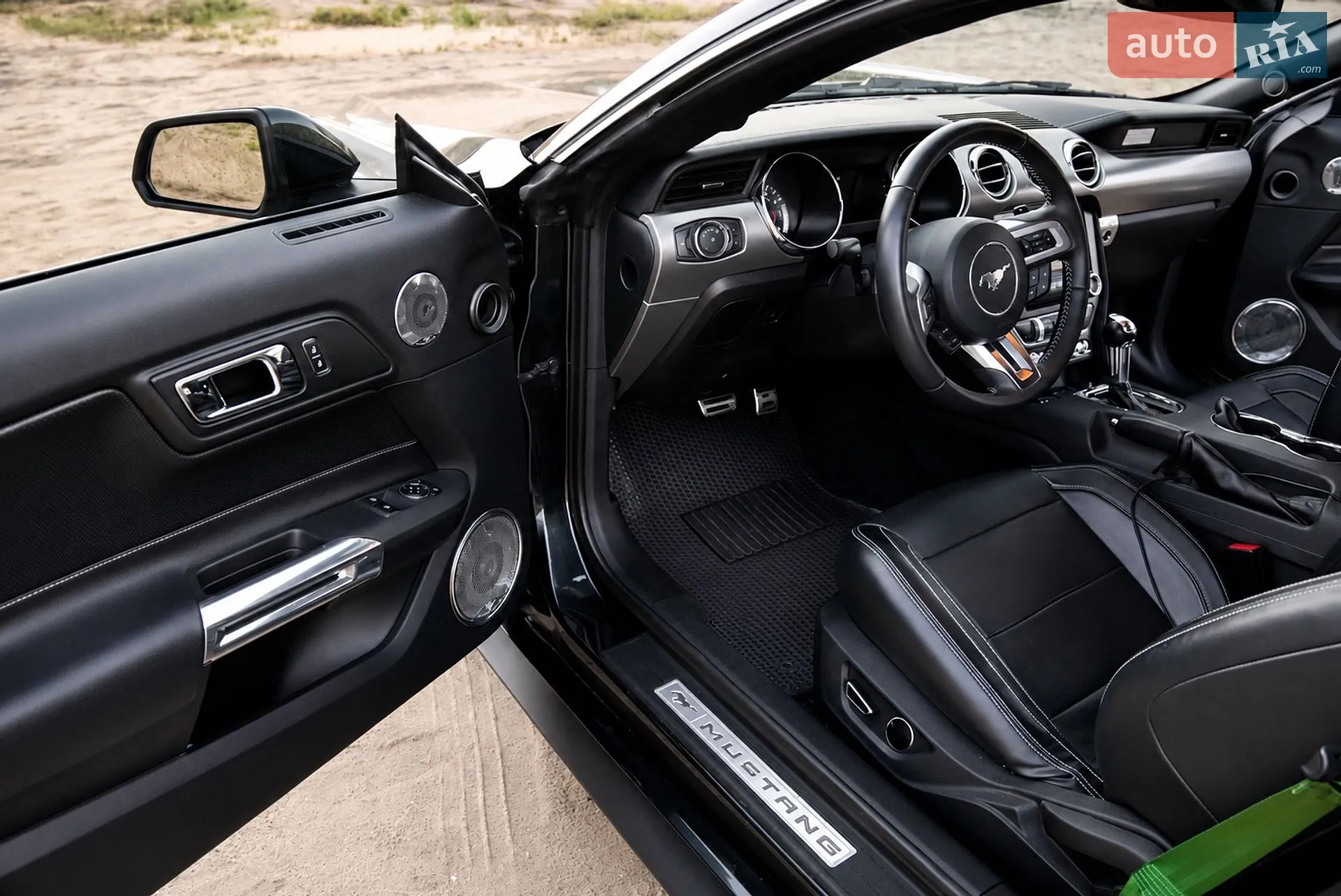 2015 Ford Mustang - мініатюра 6