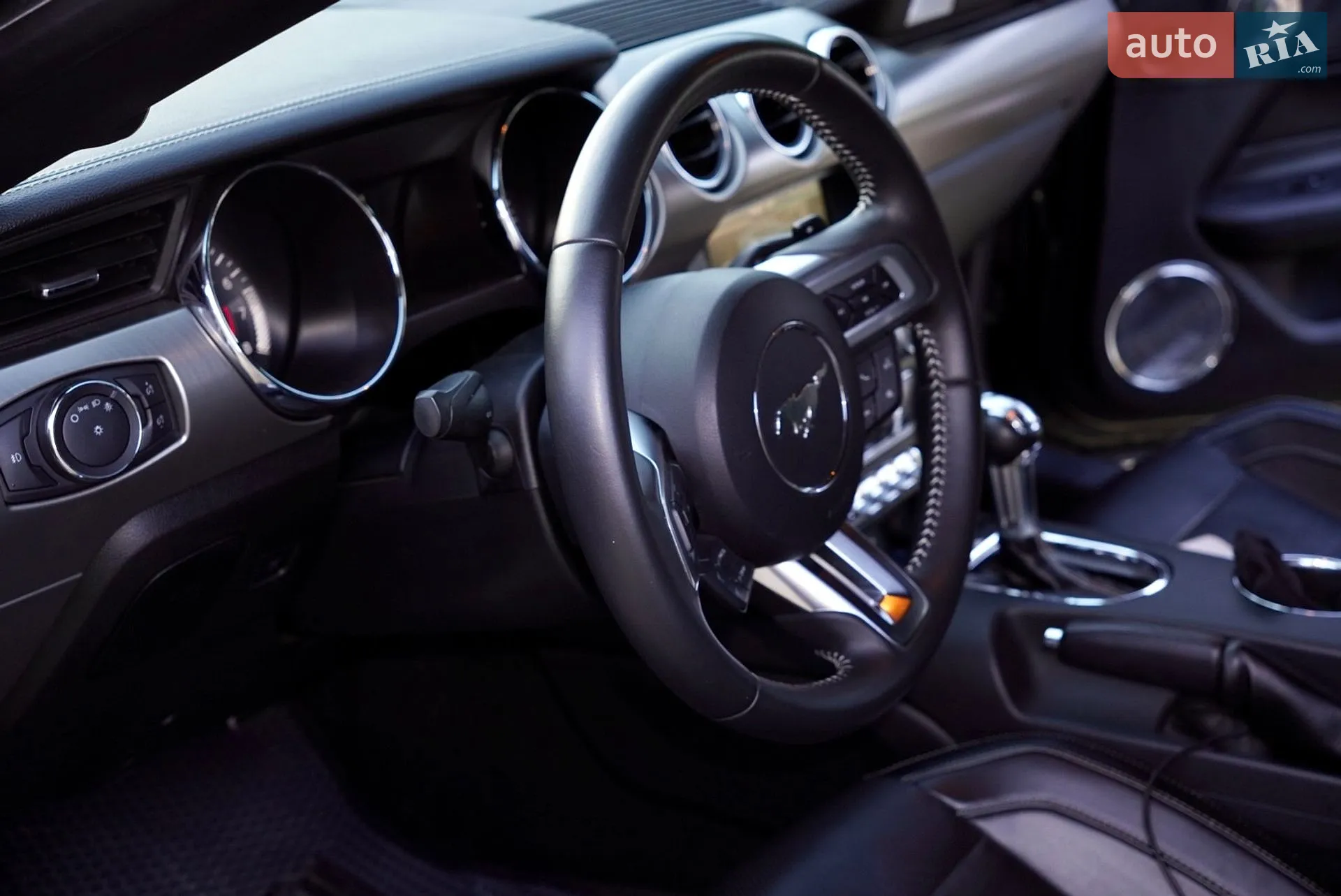 2015 Ford Mustang - мініатюра 14
