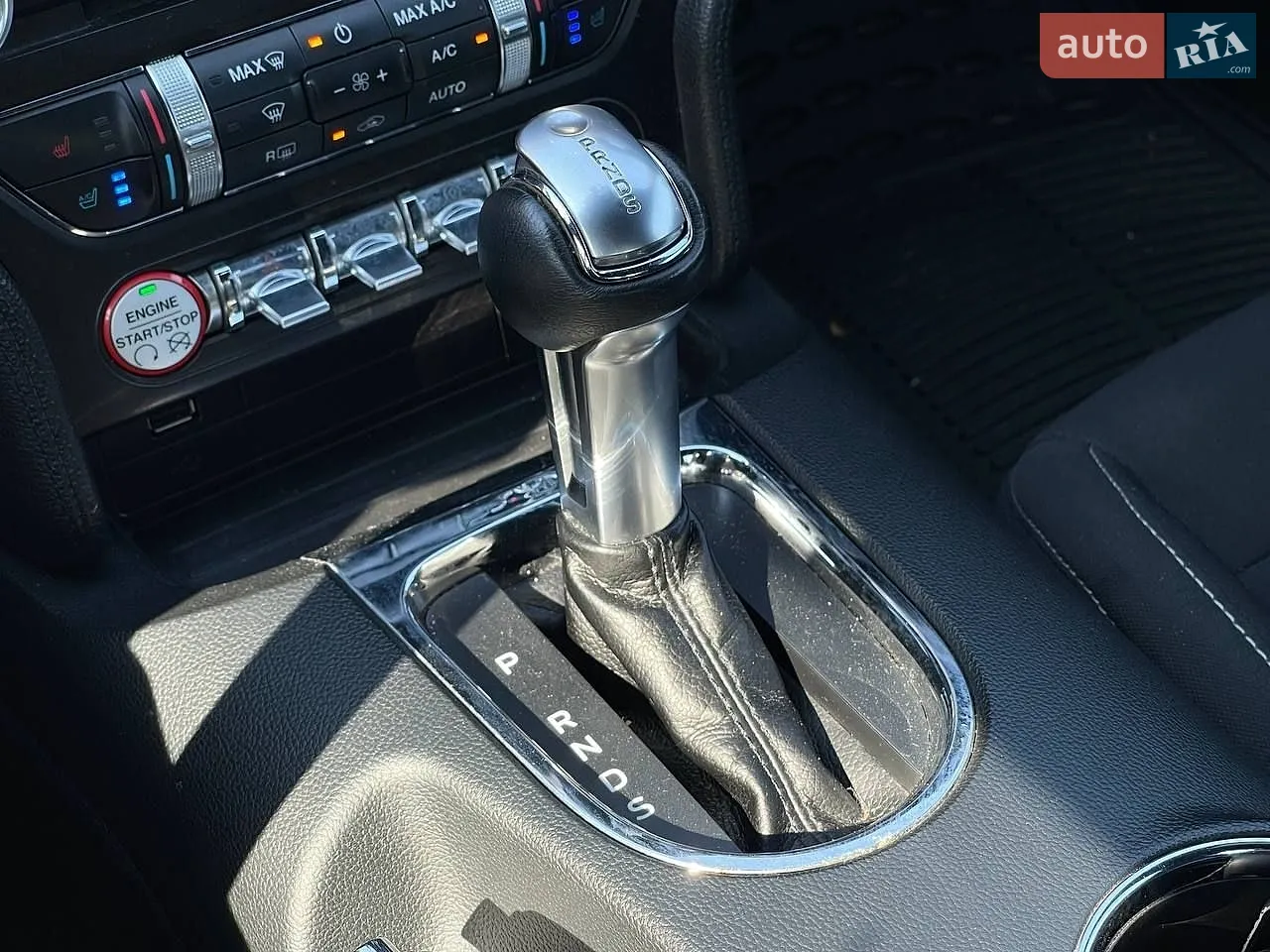 2017 Ford Mustang - мініатюра 17