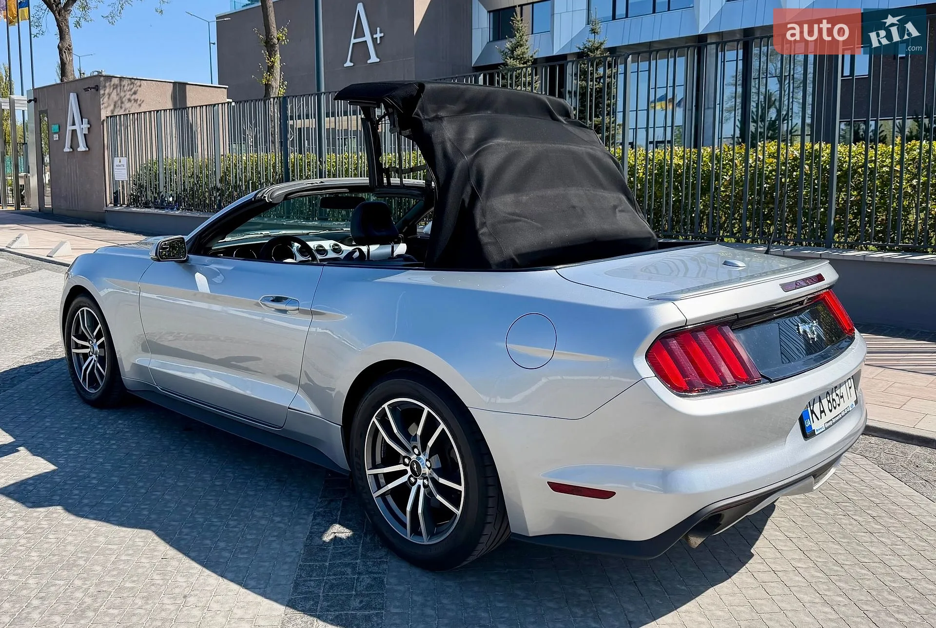 2015 Ford Mustang - мініатюра 16
