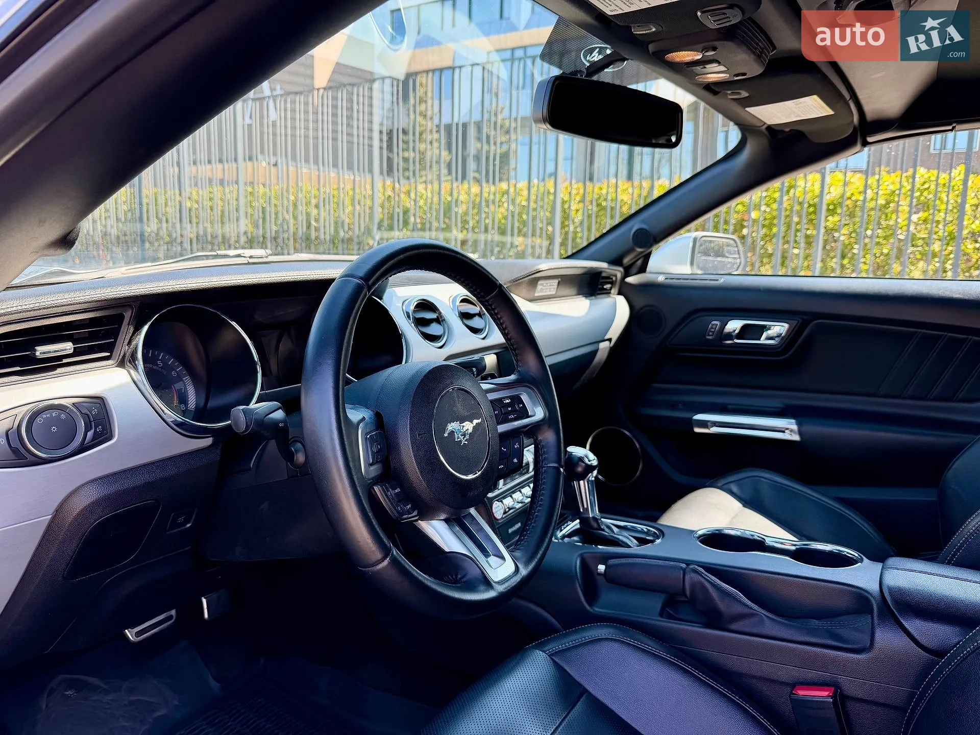 2015 Ford Mustang - мініатюра 24