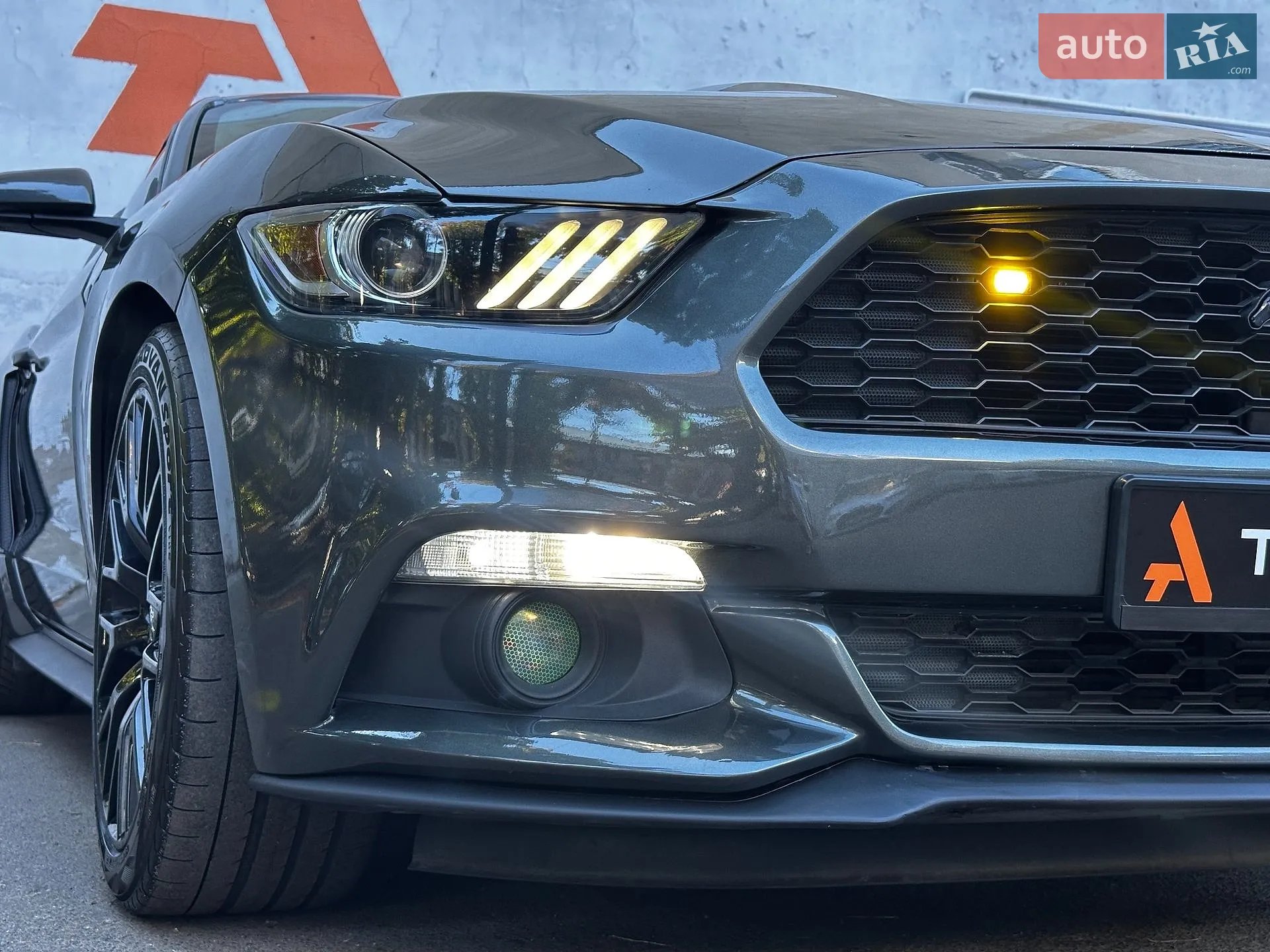 2015 Ford Mustang - мініатюра 8