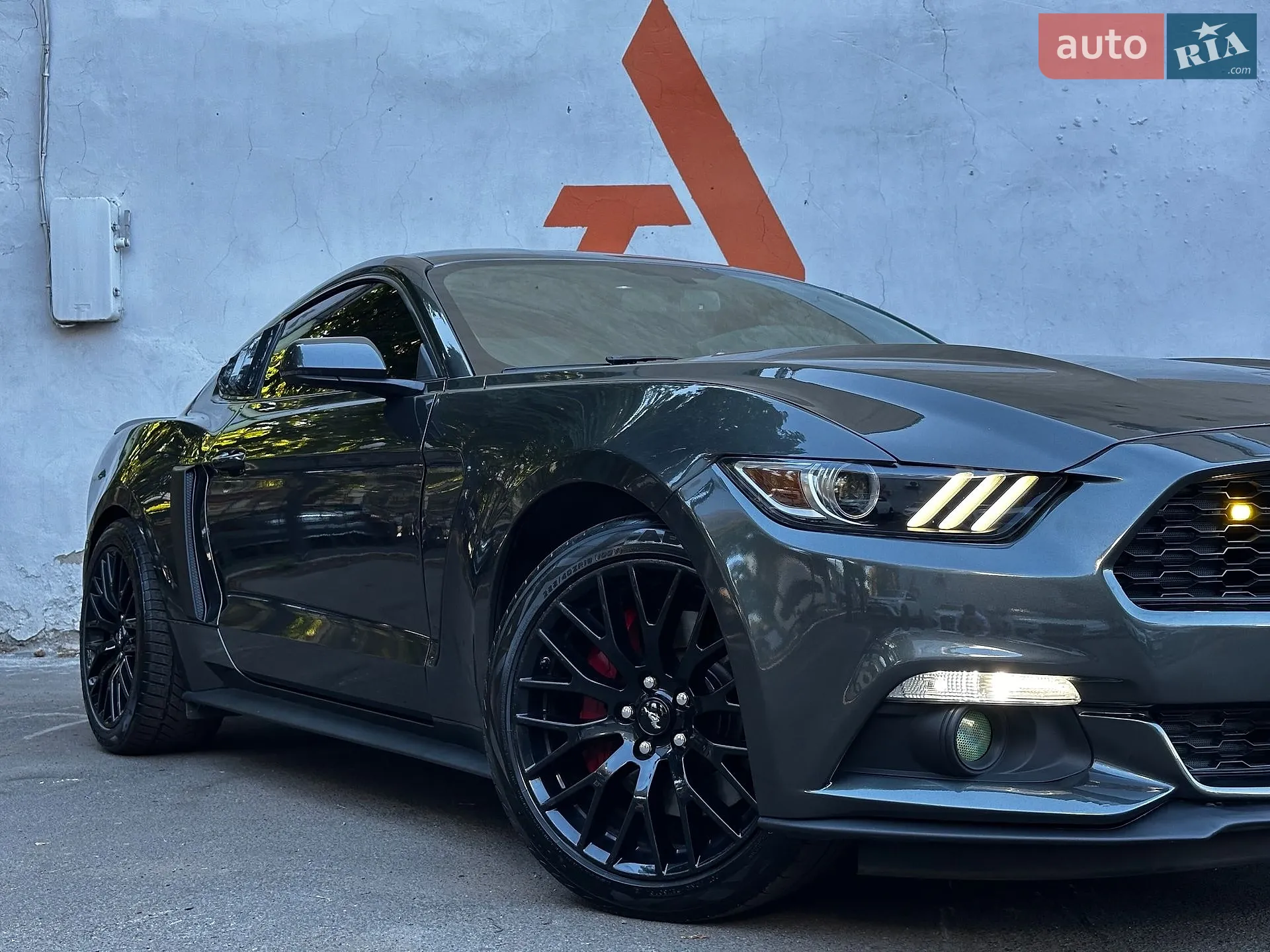 2015 Ford Mustang - мініатюра 13