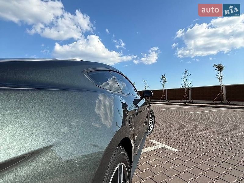 Купе Ford Mustang 2015 в Києві