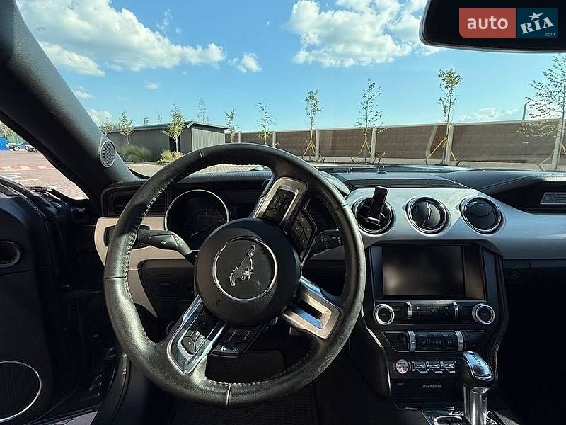 Купе Ford Mustang 2015 в Києві