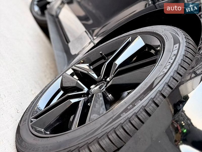Купе Ford Mustang 2016 в Киеве