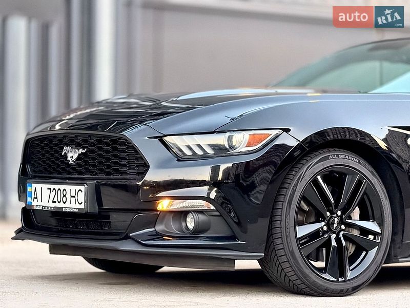 Купе Ford Mustang 2016 в Киеве