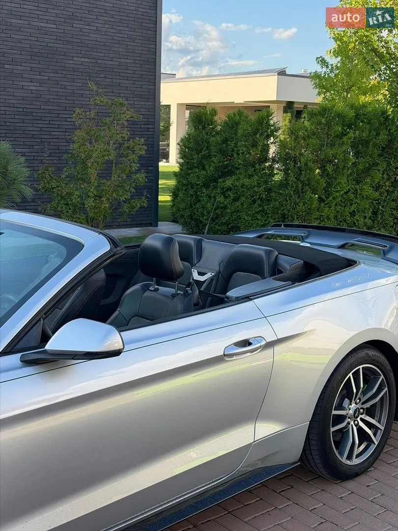 2015 Ford Mustang - мініатюра 9