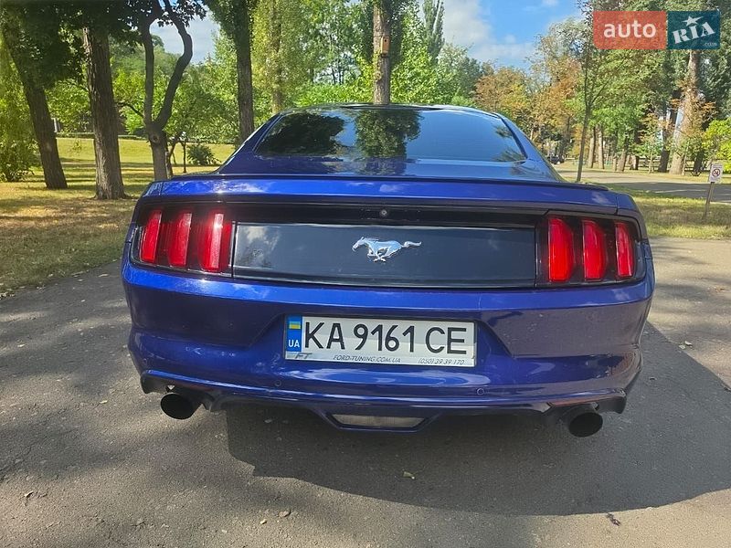Купе Ford Mustang 2015 в Києві
