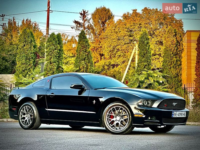 Купе Ford Mustang 2014 в Кам'янець-Подільському