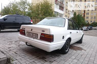 Седан Ford Orion 1990 в Галичі