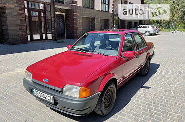 Седан Ford Orion 1988 в Виннице