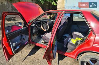 Седан Ford Orion 1992 в Киеве
