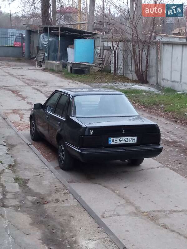 Седан Ford Orion 1989 в Днепре
