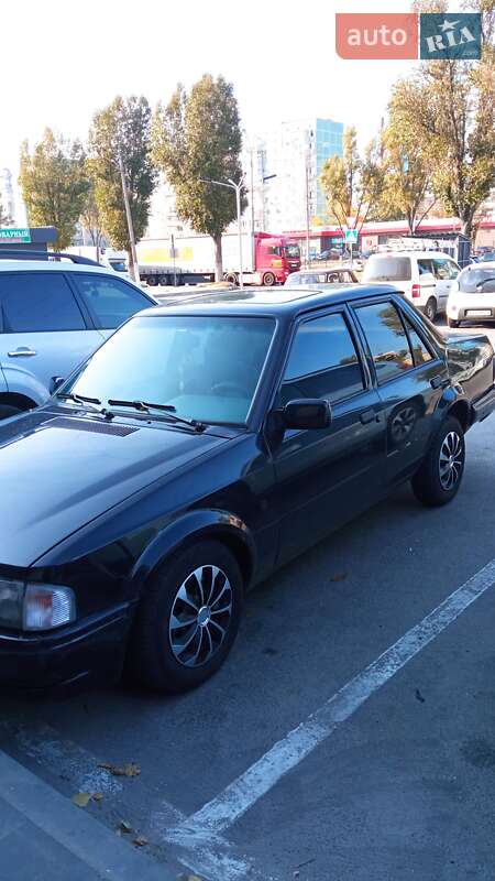 Седан Ford Orion 1989 в Днепре