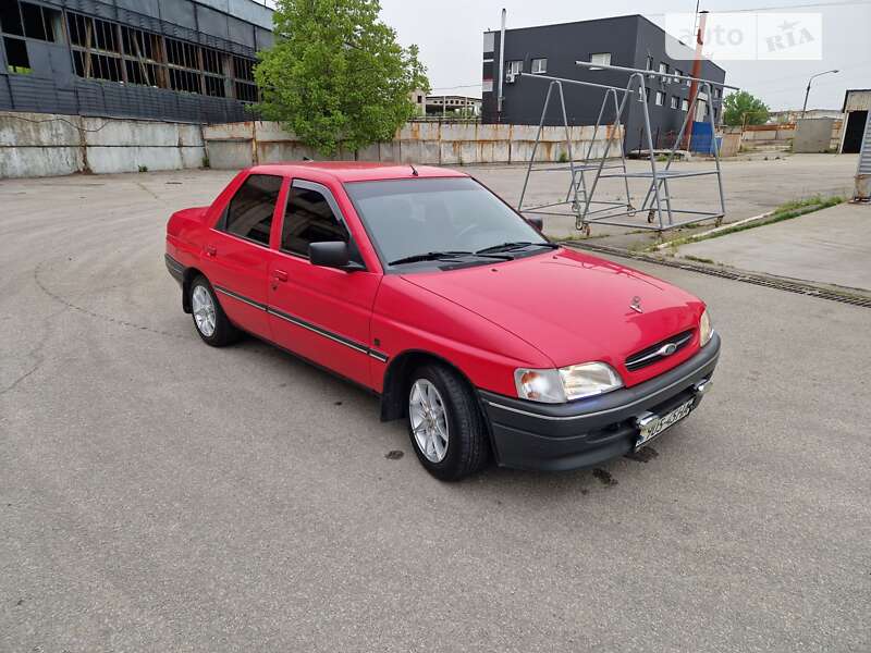 Седан Ford Orion 1993 в Запорожье