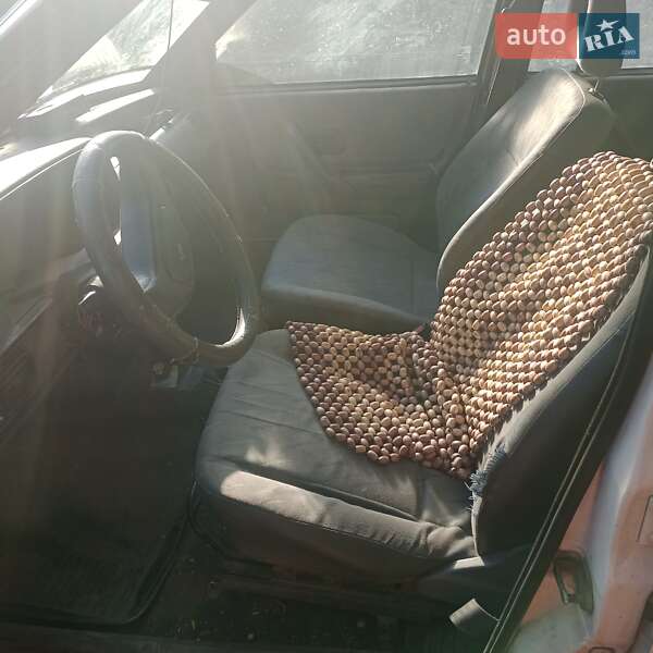 Седан Ford Orion 1986 в Старой Синяве