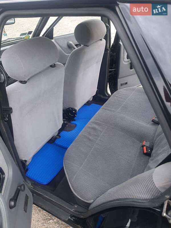 Седан Ford Orion 1990 в Ямполе