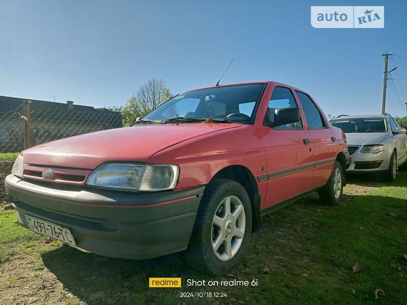 Седан Ford Orion 1993 в Самборе