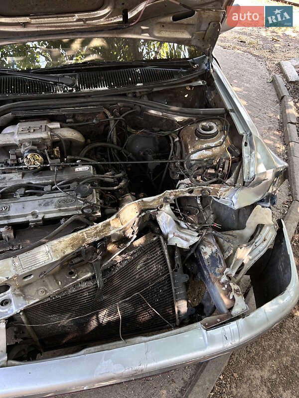 Седан Ford Orion 1990 в Одессе