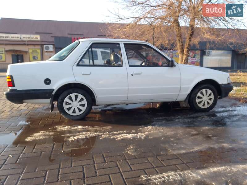 Седан Ford Orion 1986 в Днепре
