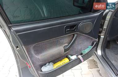 Седан Ford Orion 1992 в 