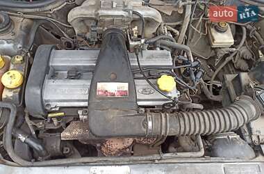Седан Ford Orion 1992 в 