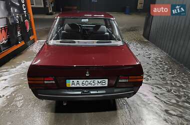 Седан Ford Orion 1989 в 