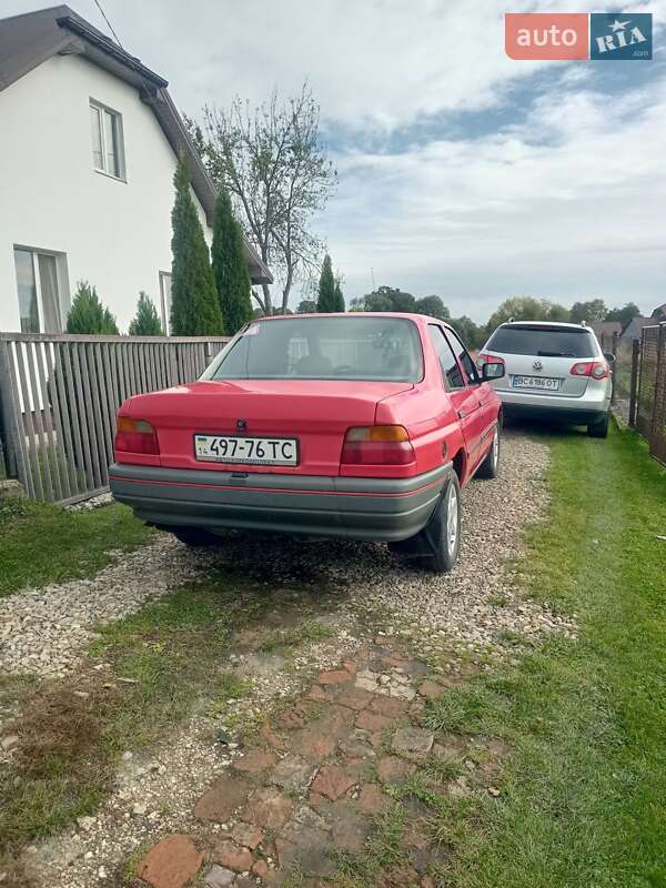 Седан Ford Orion 1993 в Самборе